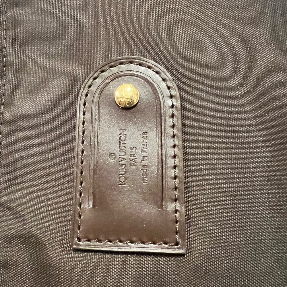 Louis Vuitton suitcase about 26x18x10 inches - Picture 10 of 16